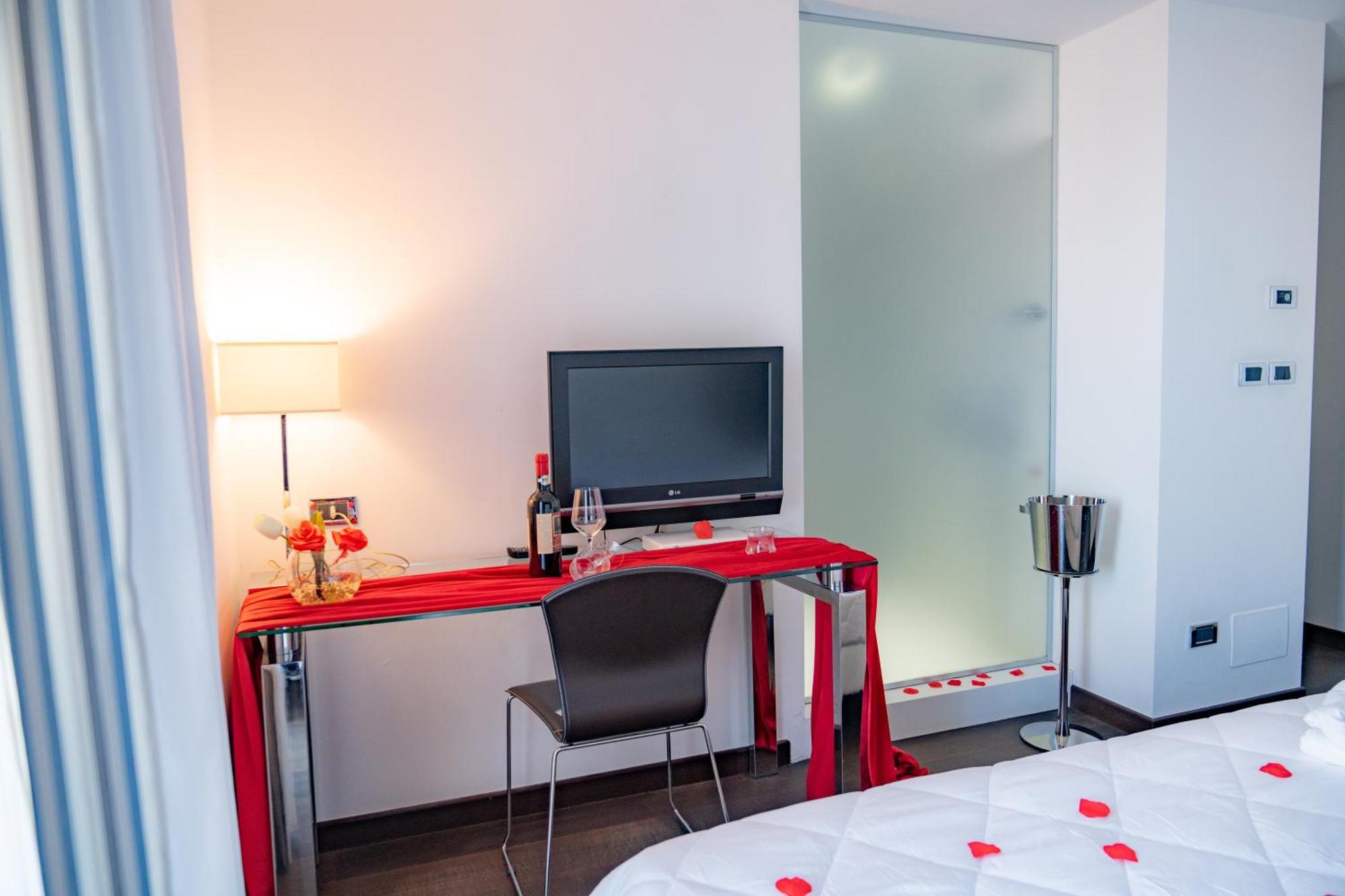 Hotel Napoleon Torre Melissa Buitenkant foto