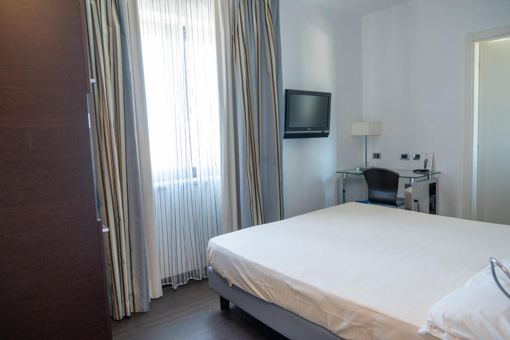 Hotel Napoleon Torre Melissa Buitenkant foto