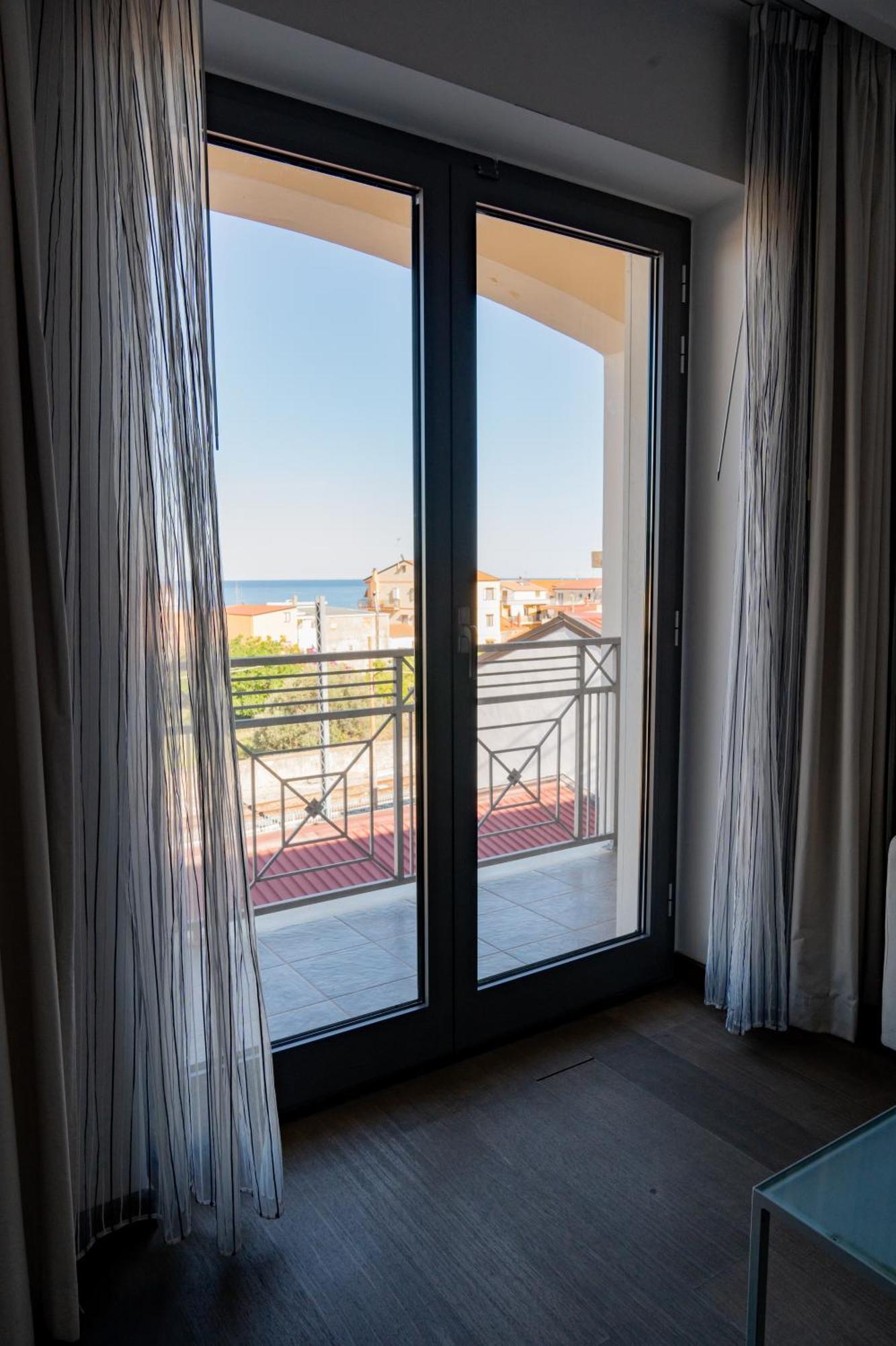 Hotel Napoleon Torre Melissa Buitenkant foto